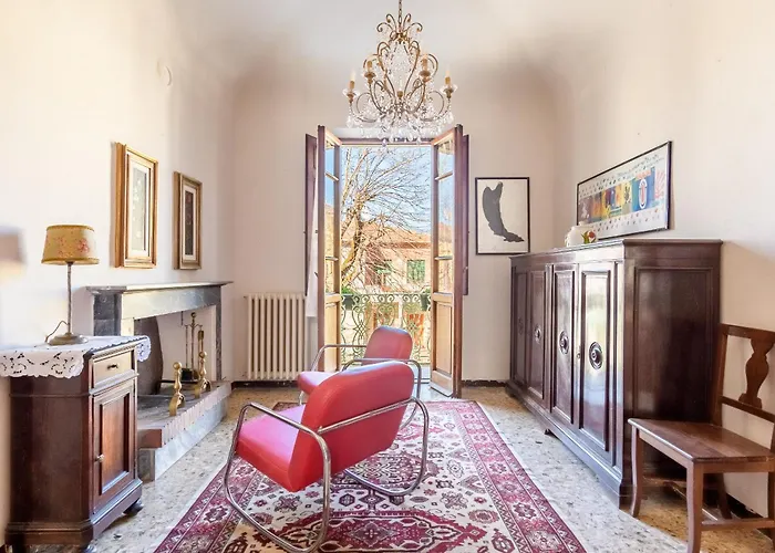 Letizia フォイアーノ・デッラ・キアーナ